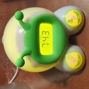 Mirari Children's Bug-Shaped Alarm Clock